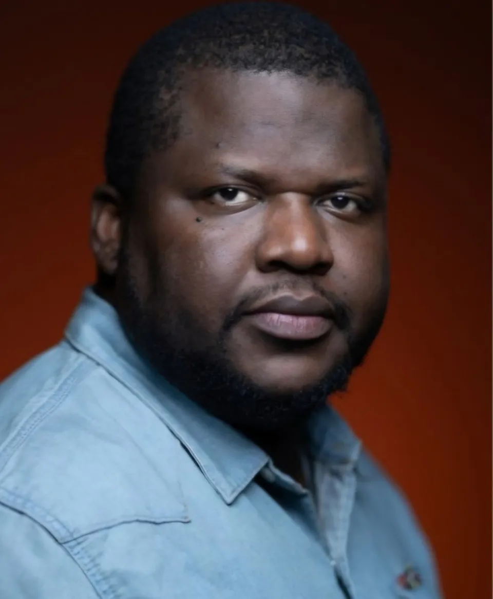 Thélyson Orélien l'écrivain canadien présent au FESTIVAL EN PAYS RÊVÉ en Martinique 