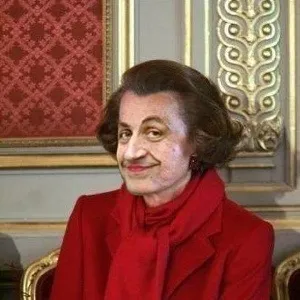 Nicolas Sarkozy lie nos sangs