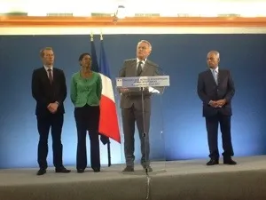 Discours du Premier Ministre Jean-Marc #Ayrault devant les acteurs économiques de la #Martinique