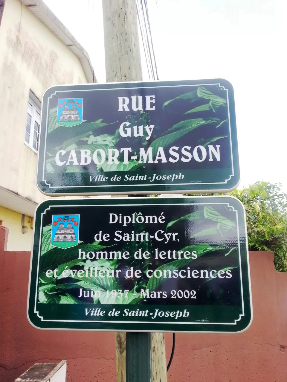 Rue Guy Cabort-Masson ou un hommage entache d’ambiguïté
