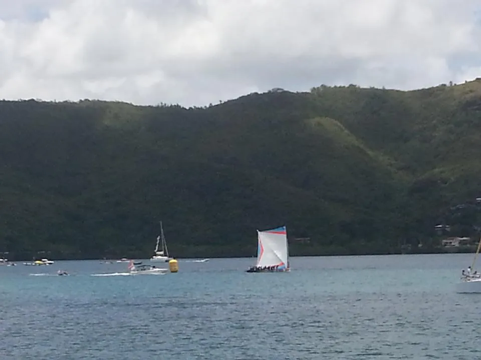 Tour des Yoles de #Martinique 2013 : Dr Roots/Zapetti gagne le Prologue