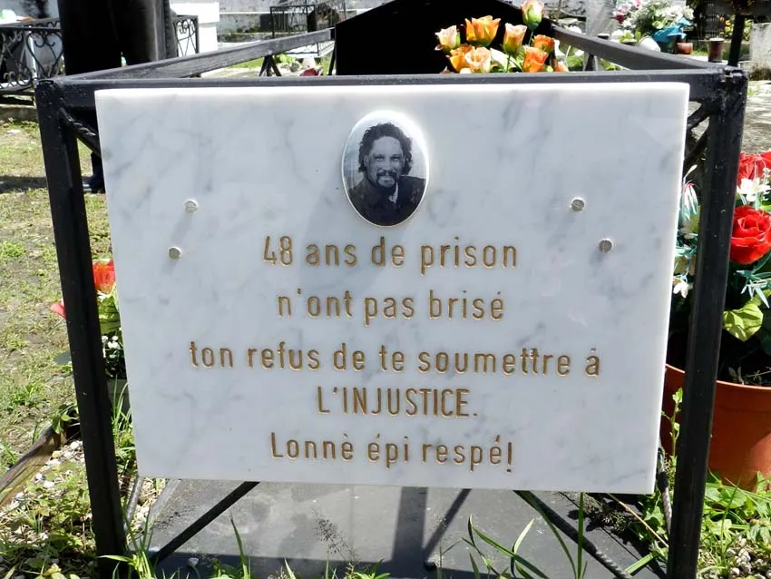 Ecrit pour honorer la mort d'un rebelle : Pierre Just Marny