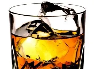 Et si on réclamait la baisse du prix du #whisky en #Martinique ? et si on s'y mettait ?