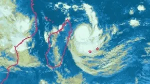 1er janvier et 1er cyclone pour l'île de la #Réunion