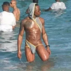 Le maillot de bain pour hommes version #2014