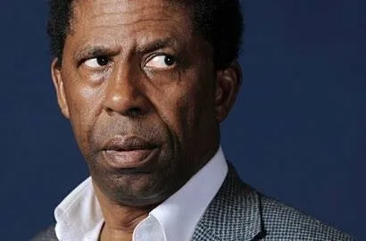 Académie Française : Dany #Laferrière devrait-il refuser de siéger dans une Académie qui accueille Alain #Finkielkraut ?