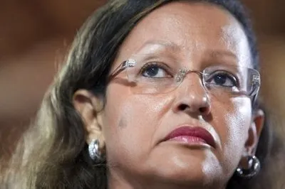 Maire grâce à sa mère