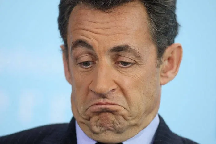 Casse toi pauvre...?