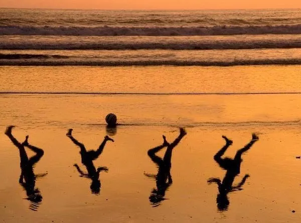 PHOTO DU JOUR: HOMMAGE D'UN ARTISTE ISRAÉLIEN AUX ENFANTS DE #GAZA
