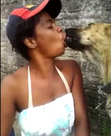 Nom d'un chien...ils ont modifié le french kiss
