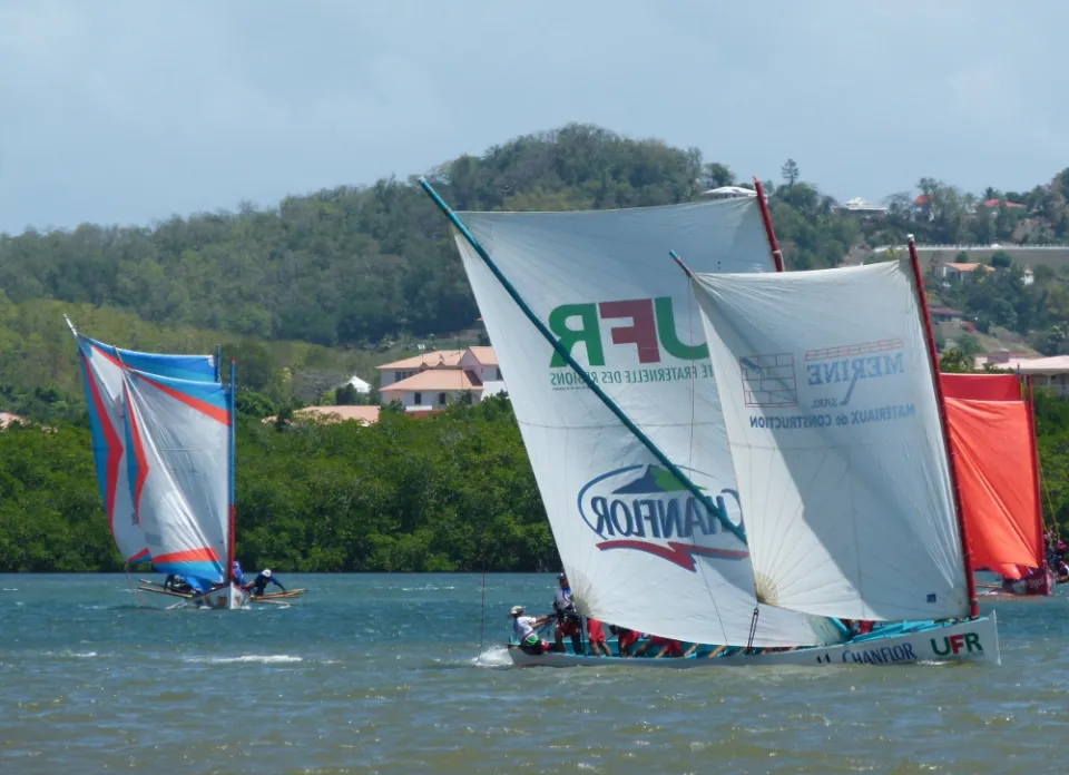 Yoles-Rondes  de #Martinique - Challenge 2015 : UFR/Chanflor gagne au Robert