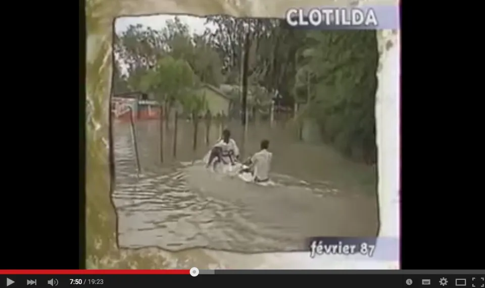 Cyclones à la Réunion (images d'archives)