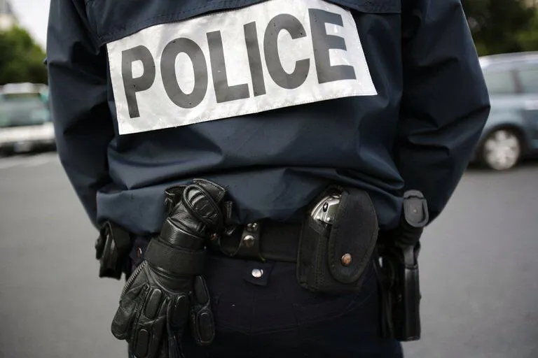 La police perquisitionne chez le fils de l'élu à Cluny...