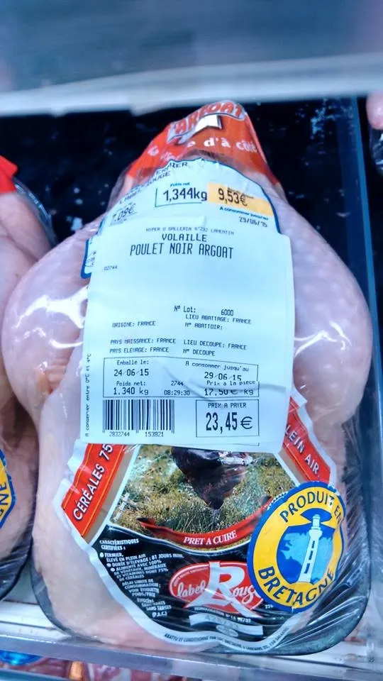 Hyper U lance l'année du pigeon en Martinique