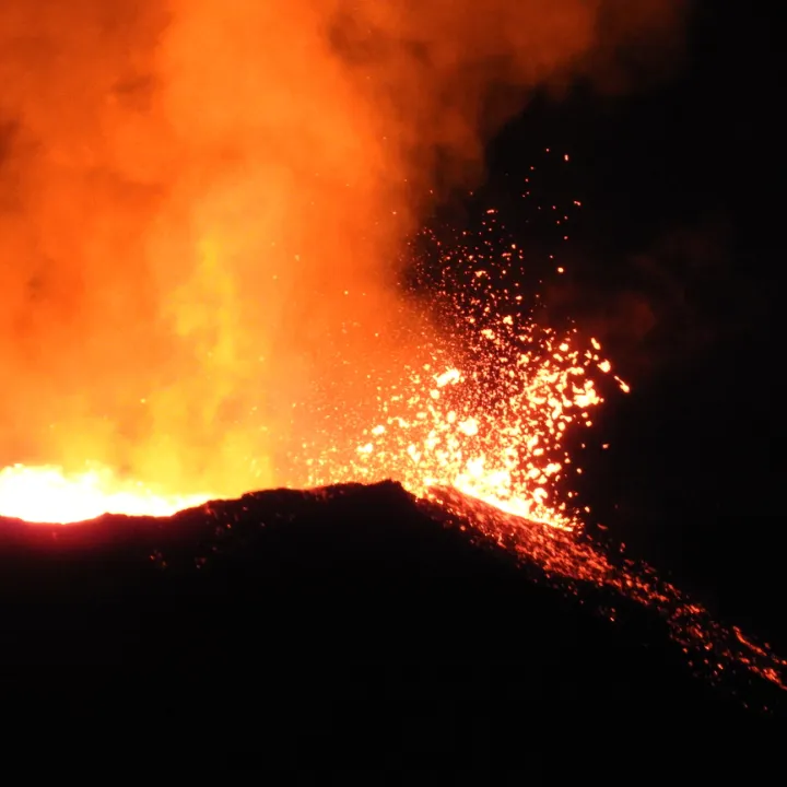 Île de La Réunion : le Piton de la Fournaise fait son Grand Raid