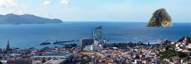 Et si on mettait le rocher du Diamant dans la baie de Fort-de-France en Martinique ? Et si on s'y mettait ?