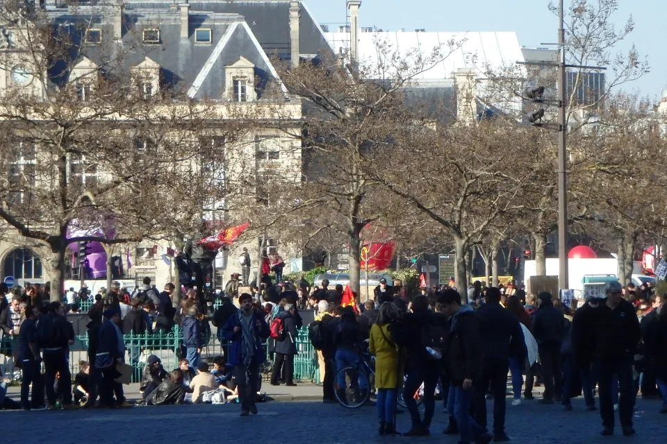Manifestation étudiante à Paris contre la loi Travail