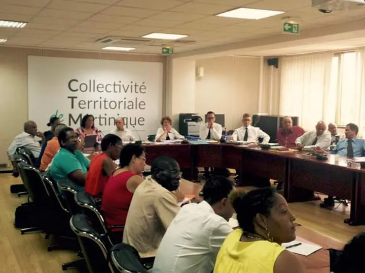 Le Lycée Schoelcher se libère en Martinique