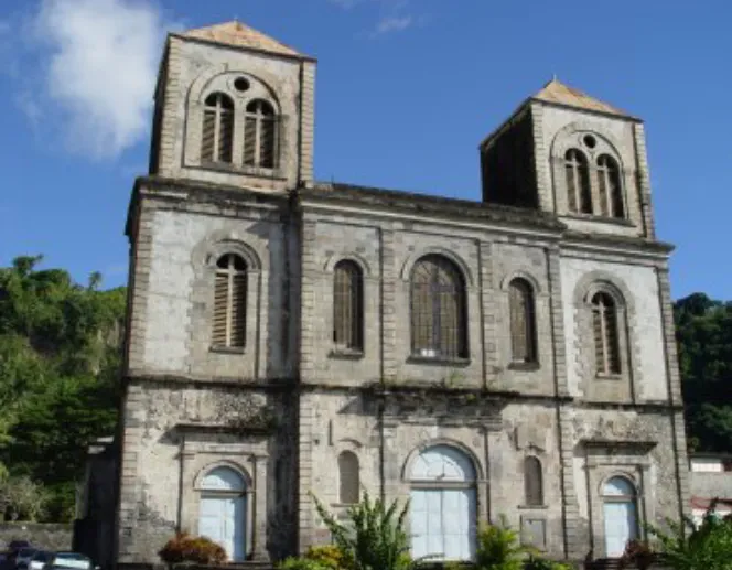 Accusations d'agressions sexuelles : le curé de Saint -Pierre en Martinique réagit