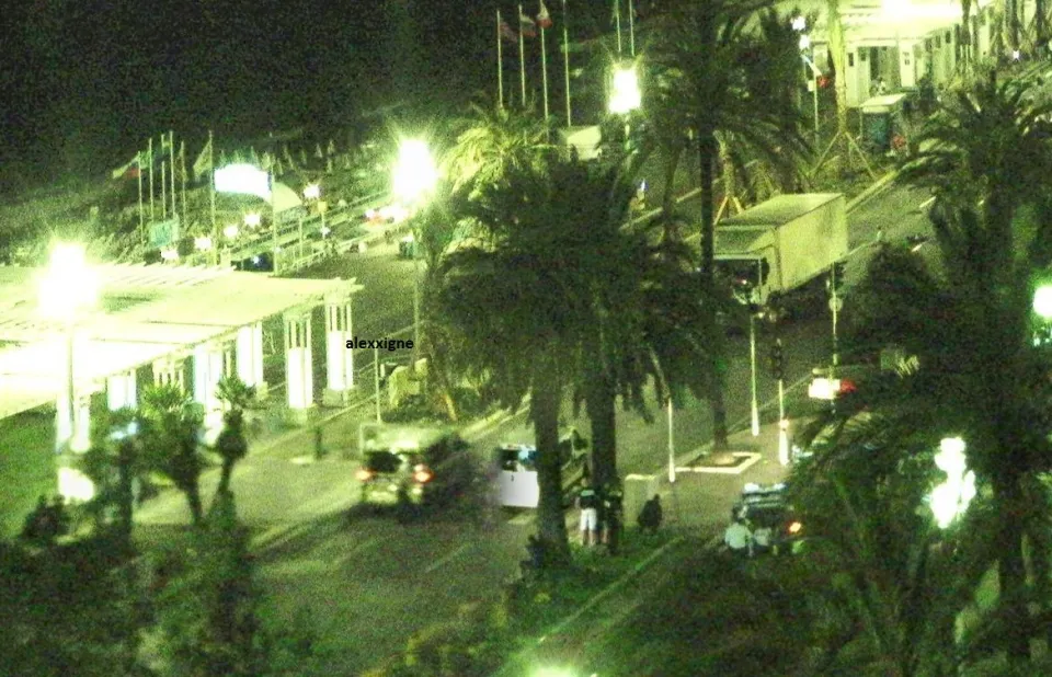 Le parquet de Nice évoque 60 morts. #nice