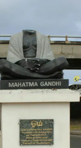 Une statue du Mahatma Gandhi décapitée à l'île de La Réunion