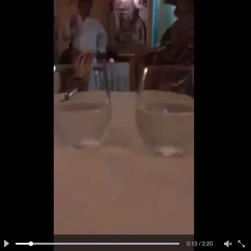 Un restaurateur refuse de servir 2 femmes voilées (vidéo)