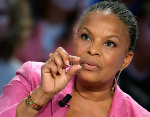 Sondage : Christiane Taubira doit-elle se présenter à la Présidentielle de 2017 en France ?