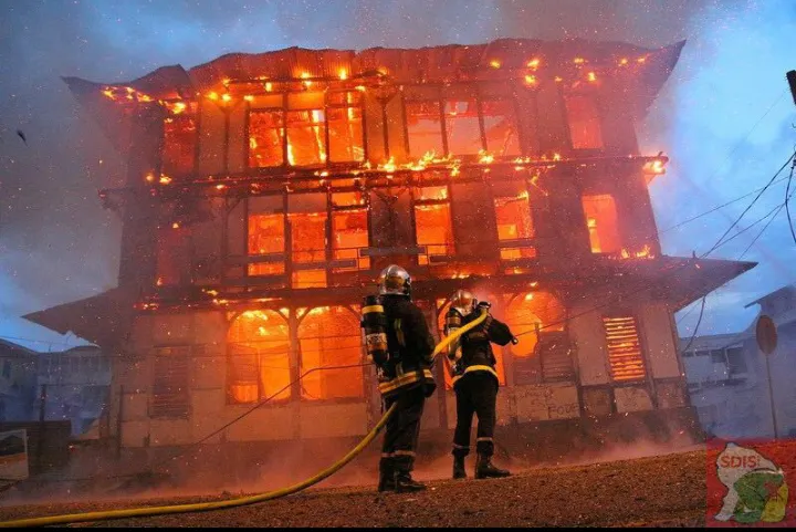 L'image du jour [11/09/16] Guyane 🚒