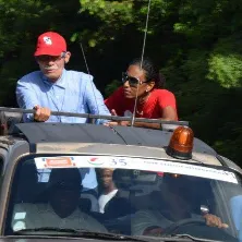 Législatives 2017 en Martinique : et si Aurélie Nella était candidate avec Alfred Marie-Jeanne comme suppléant ?😩😩😩😂😂😂