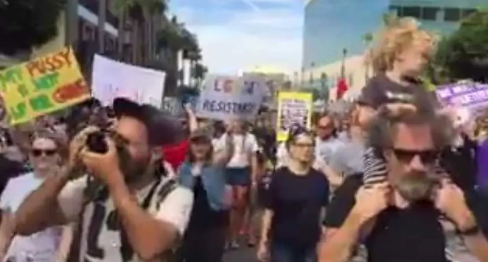 Manif anti-Trump à Los Angeles... 😳 ah oui quand même !