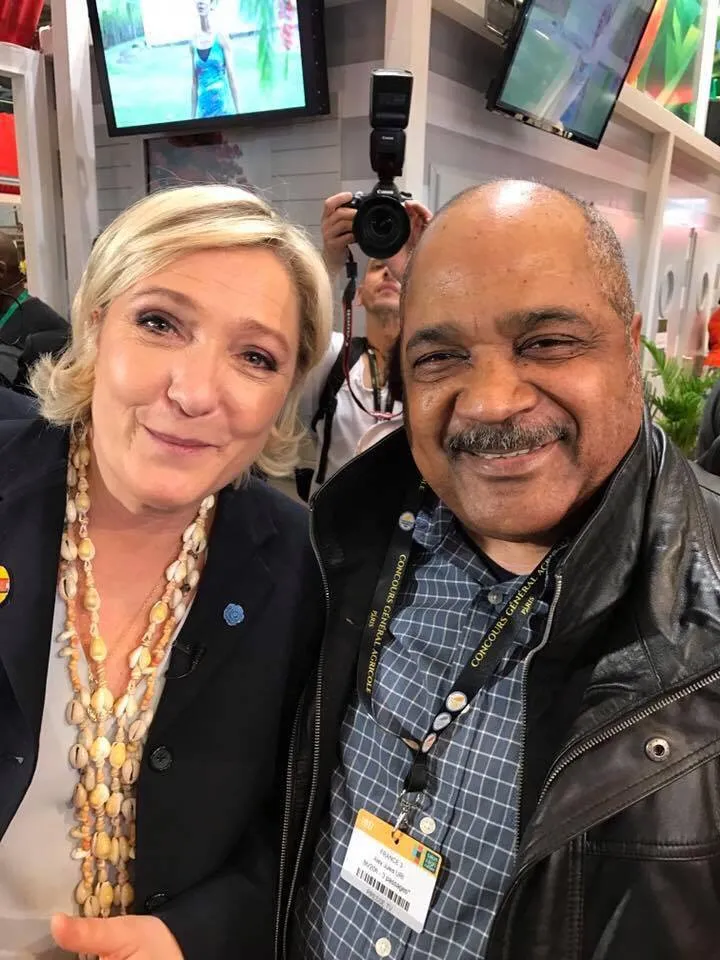 Le selfie de l'anée -Marine Le Pen/Alex Uri
