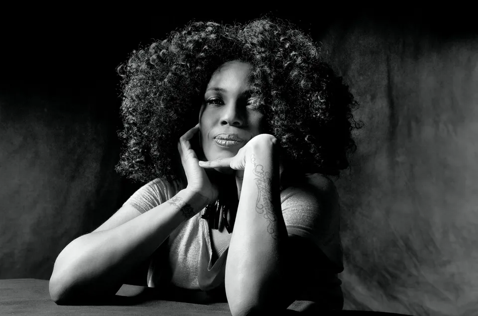 "Redemption Song" par Macy Gray (vidéo)