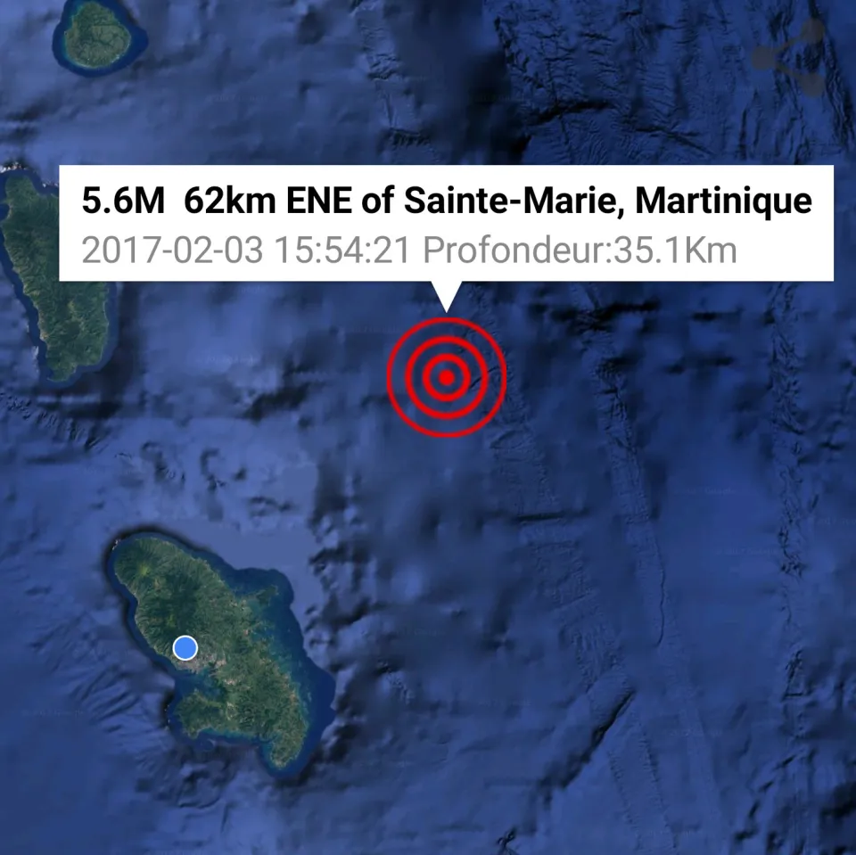 15:54 la terre a tremblé en Martinique