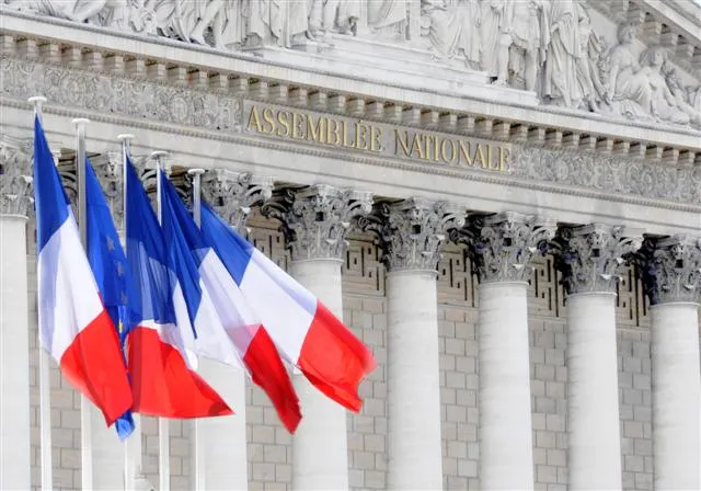 CHRONIQUES D'UNE CORRUPTION SYSTÉMIQUE DANS LE MILIEU PARLEMENTAIRE ET CONSULAIRE ULTRAMARIN ?