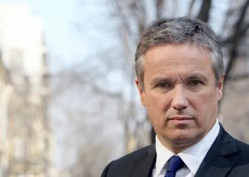 Au revoir Monsieur le Premier Ministre...