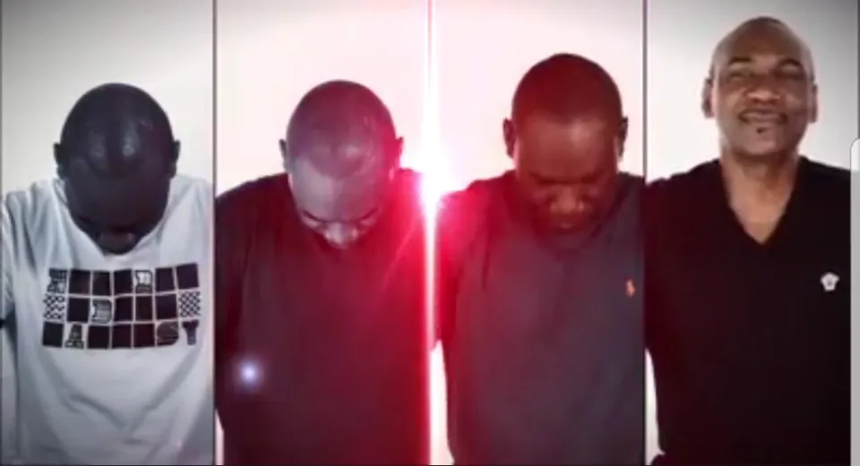 "VANESSA" LE TUBE INTEMPOREL