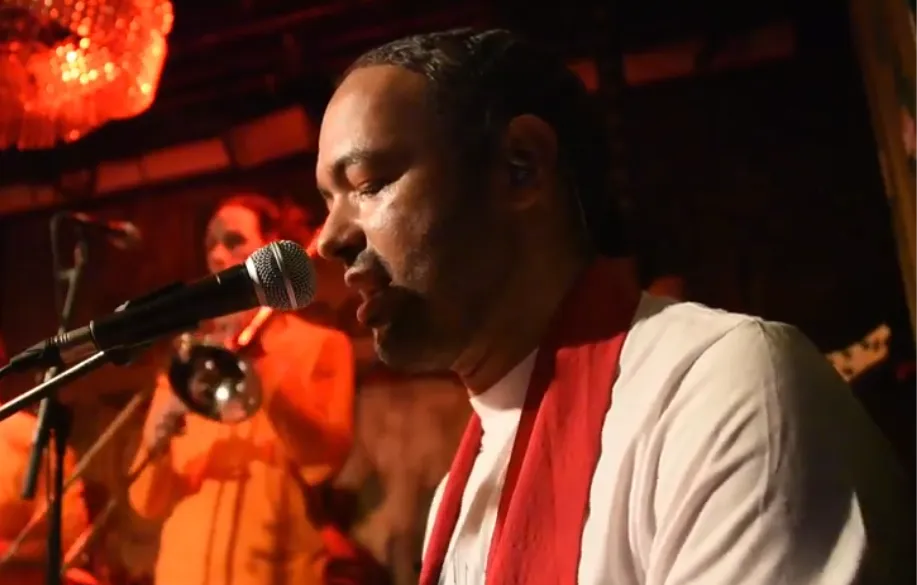 What Time Mizik : Manmail La emballe Paris avec le Bal Soleil