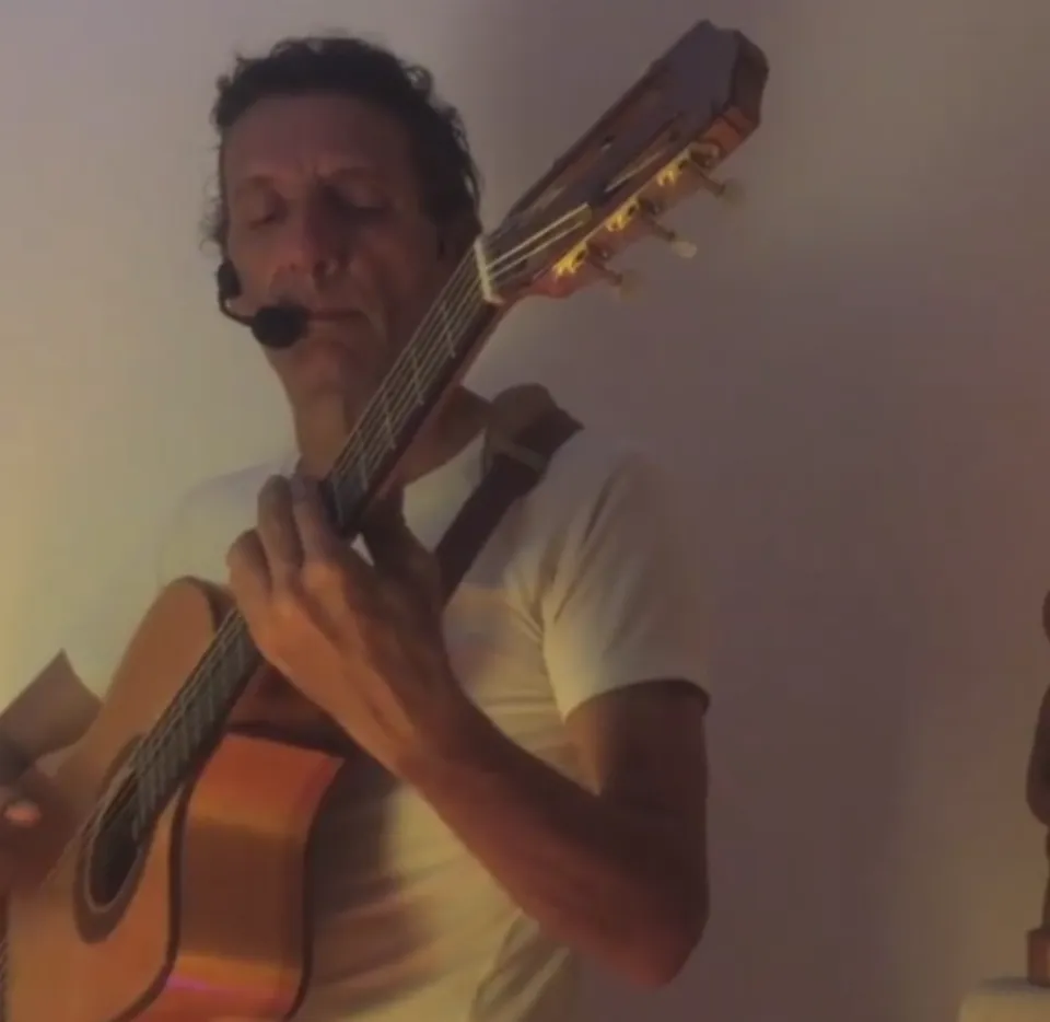 Péyi Mwen Jòdi version Guitare/Voix by Patrick Jean-Élie