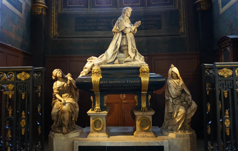 Le tombeau de Colbert le père du Code Noir se trouve en plein Paris à l'église Saint Eustache