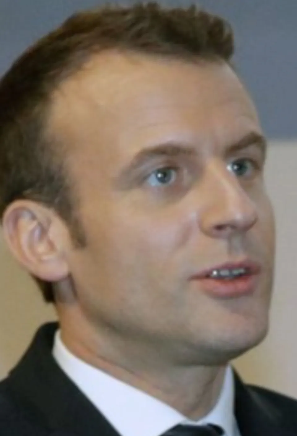 Emmanuel Macron & Rihanna : entre empoignades et regard By Low Law ?