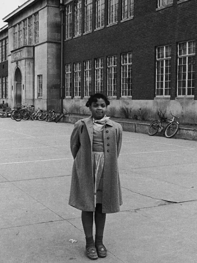 REFUSÉE DANS UNE ÉCOLE DES ÉTATS-UNIS PARCE QU’ELLE ÉTAIT NOIRE, LINDA BROWN A PERMIS DE METTRE FIN À UN SYSTÈME DE CASTE BASÉ SUR LA RACE
