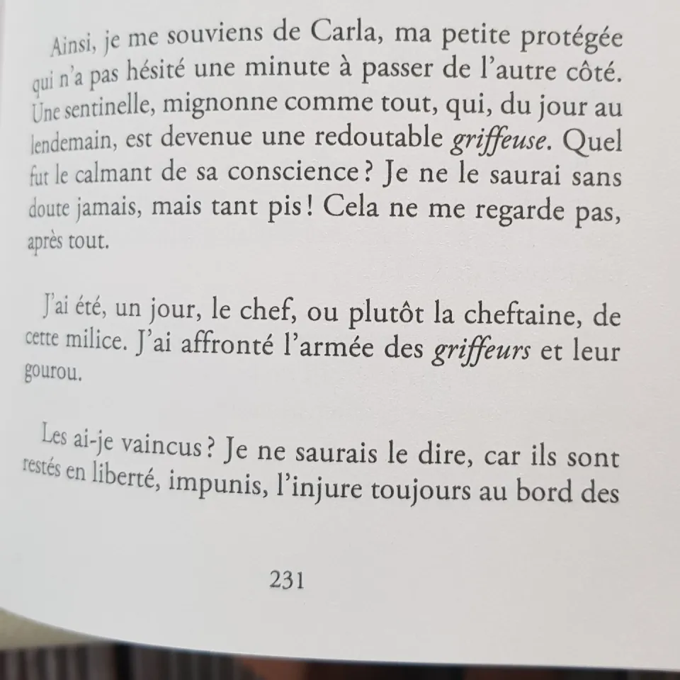 Qui est la CARLA dont parle Corinne Mencé-Caster dans son livre "Le talisman de la présidente" ?