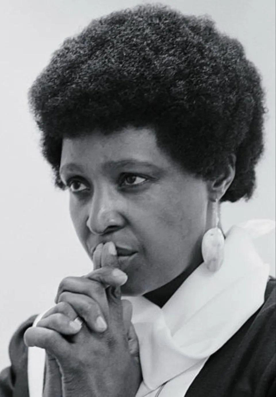 Quand Winnie Mandela "parle" à Marlène Schiappa...