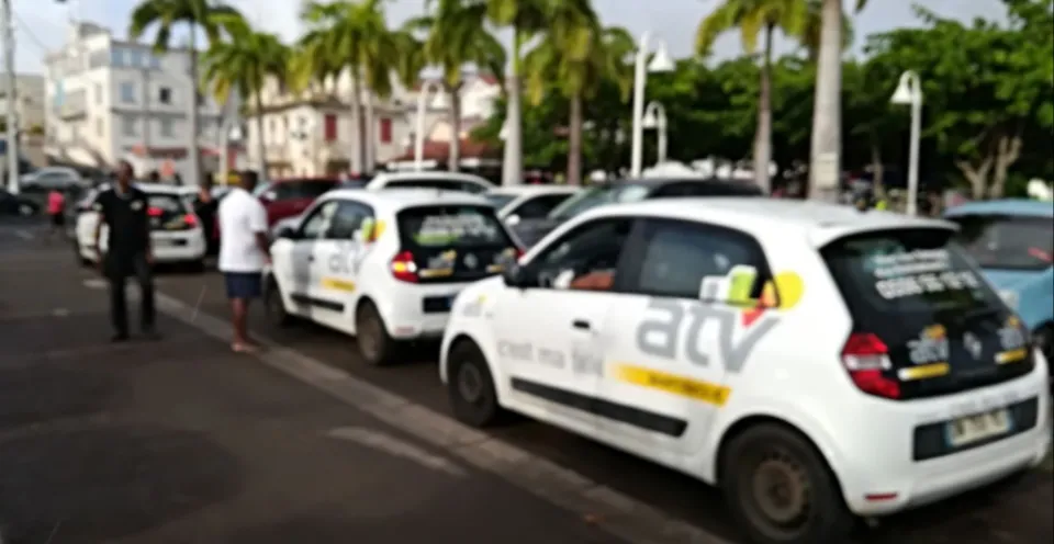 ATV invente la bank mobile en Martinique