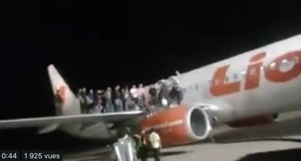Un passager prétend avoir une bombe... grosse panique à bord [VIDEO]