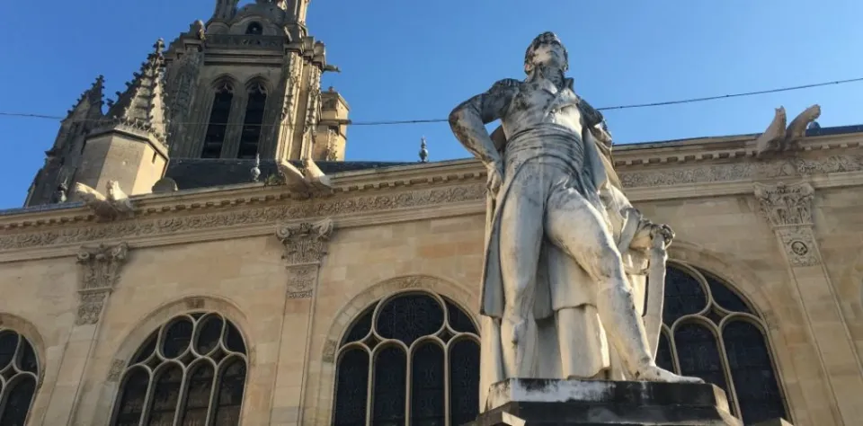 Que faire des statues des négriers français?