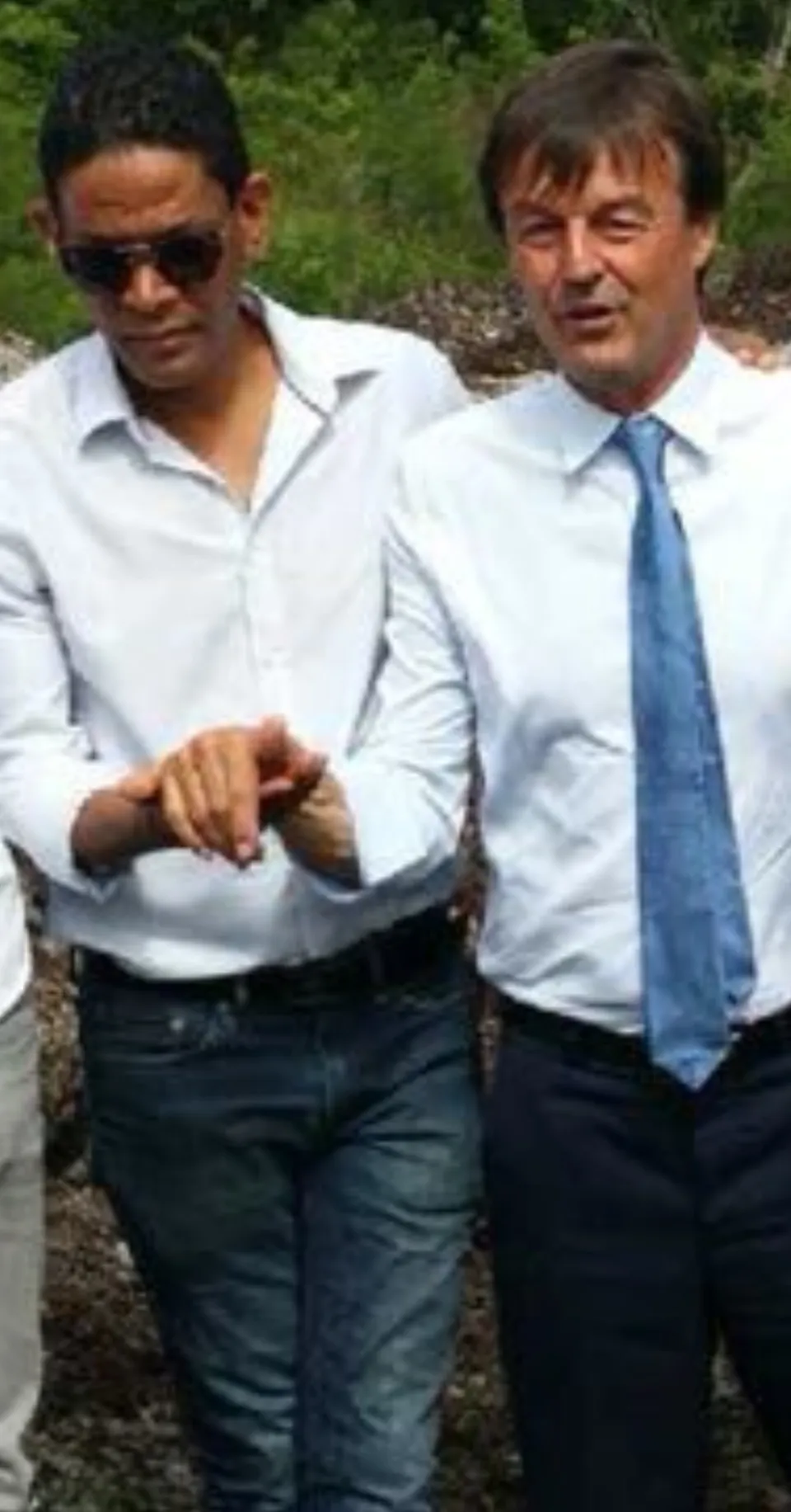 Algues Sargasses Tour en Martinique : Phiphi le zòfi et Nicolas le Hulot en mode by low law in the bungalow ?