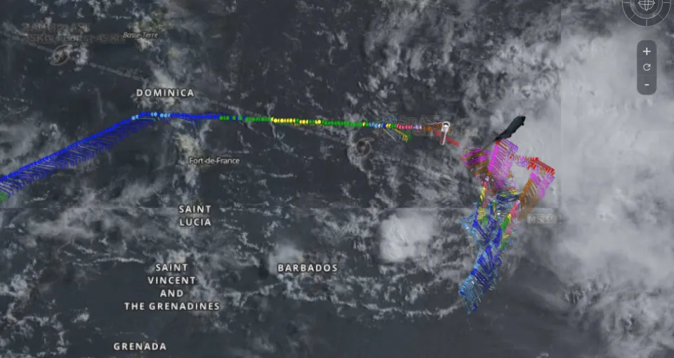 Hurricane Hunter en vol dans le Béryl