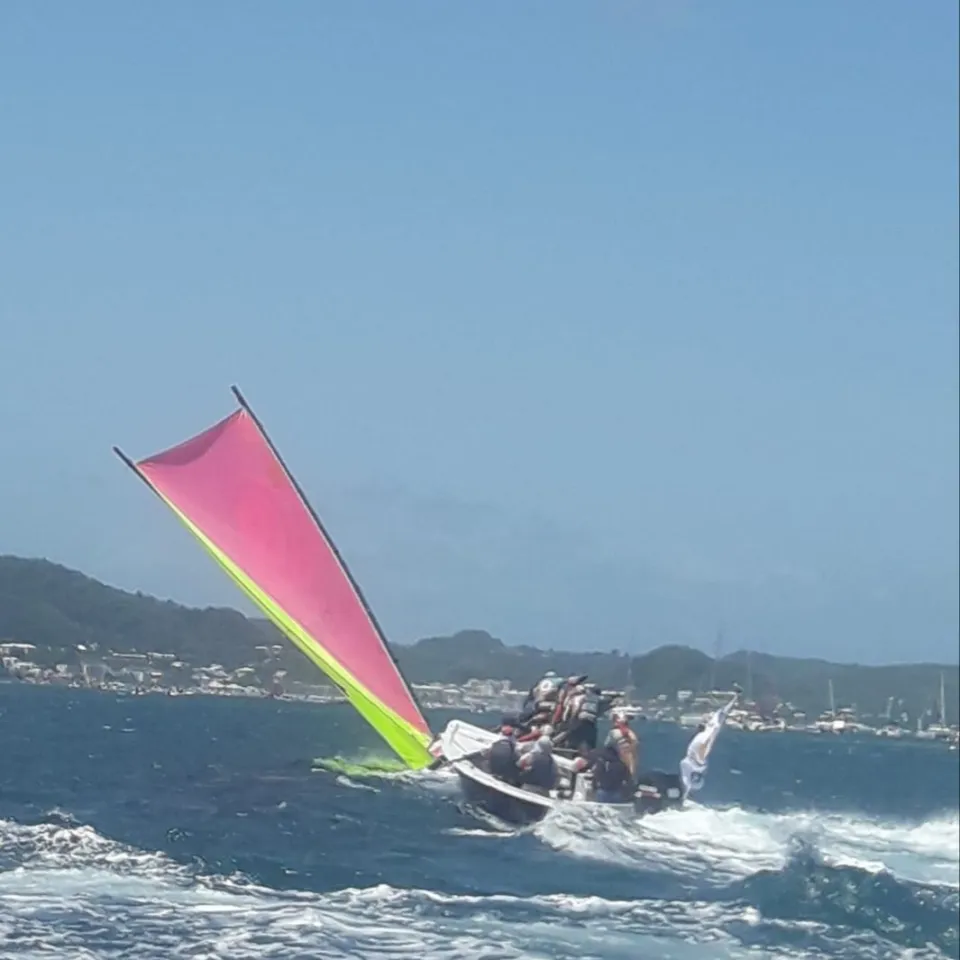 L'image du jour 03/08/18 - Tour de la Martinique des yoles rondes - SMEM Ti Boug Énergie