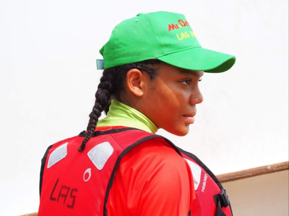 Tour de la Martinique des yoles rondes : les femmes mettent la voile